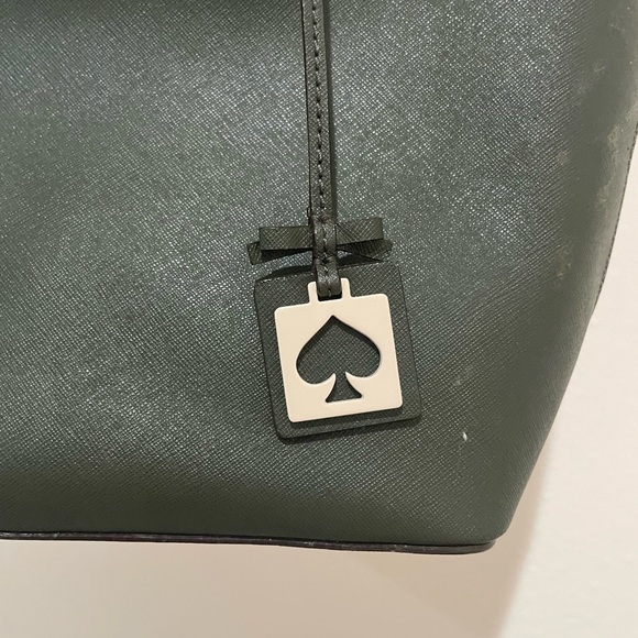 Cute forest green Kate Spade purse - Picture 4 of 5